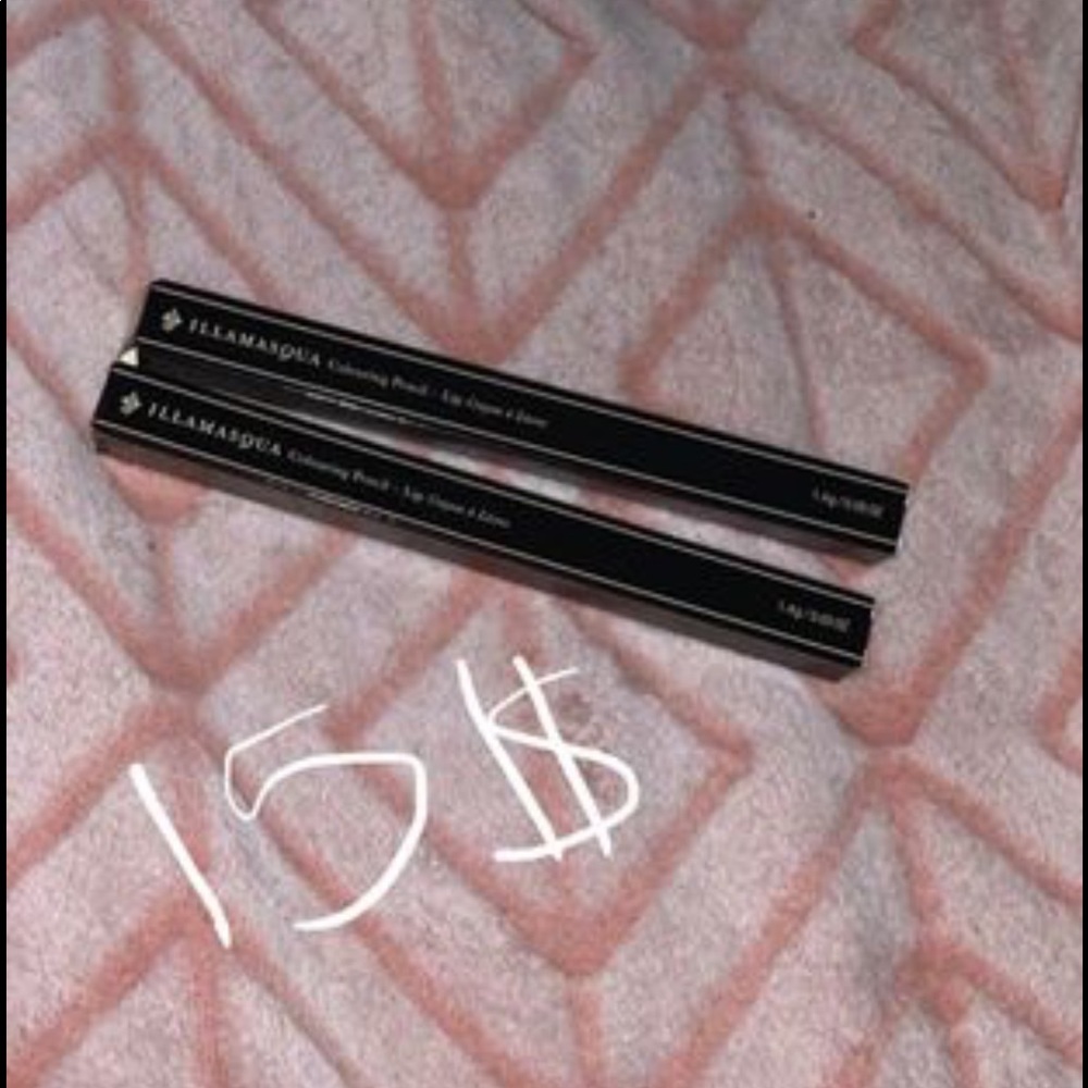Lip liner